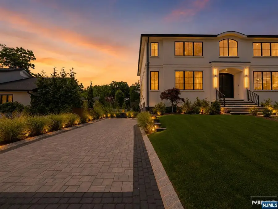 14 Allison Drive, Englewood Cliffs, NJ 07632 - #3