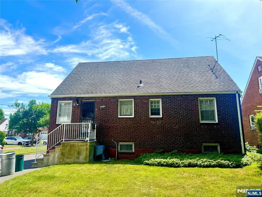 27 Monterey Avenue, Teaneck, NJ 07666 - #3