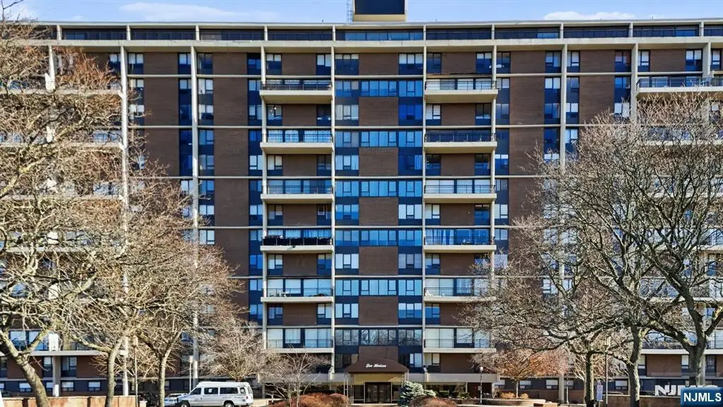 2 Horizon 1010, Fort Lee, NJ 07024 - #1