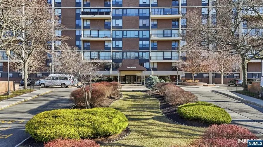 2 Horizon 1010, Fort Lee, NJ 07024 - #3