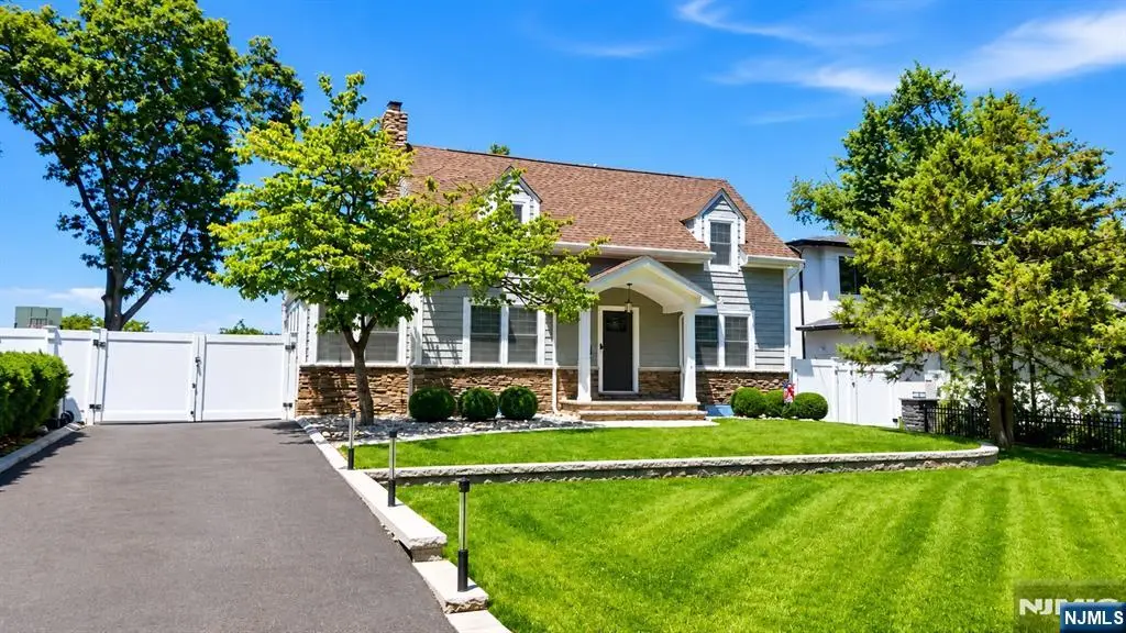 307 Farview Avenue, Paramus, NJ 07652 - #1