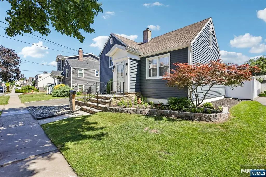 433 Fern Avenue, Lyndhurst, NJ 07071 - #1