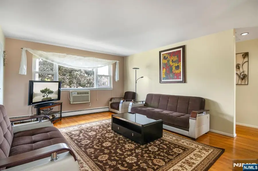2-02 Virginia Drive 202B, Fair Lawn, NJ 07410 - #3