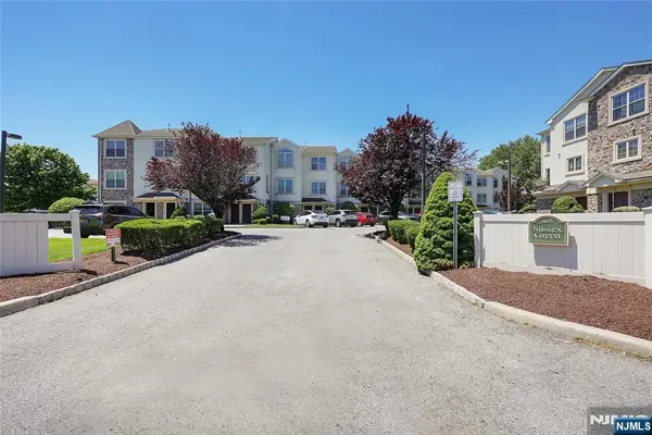 1625 Paterson Plank Road 10, Secaucus, NJ 07094