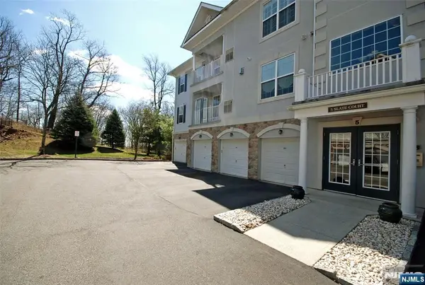5 Slate Court A3, Woodland Park, NJ 07424
