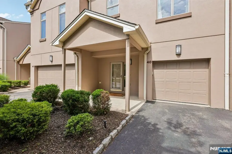 40 Rio Vista Drive, Allendale, NJ 07401 - #2