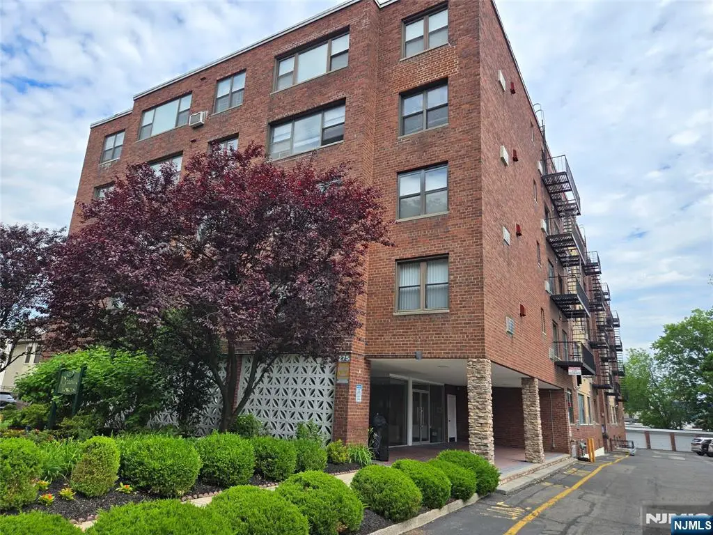 275 Hoym Street 5E, Fort Lee, NJ 07024 - #1
