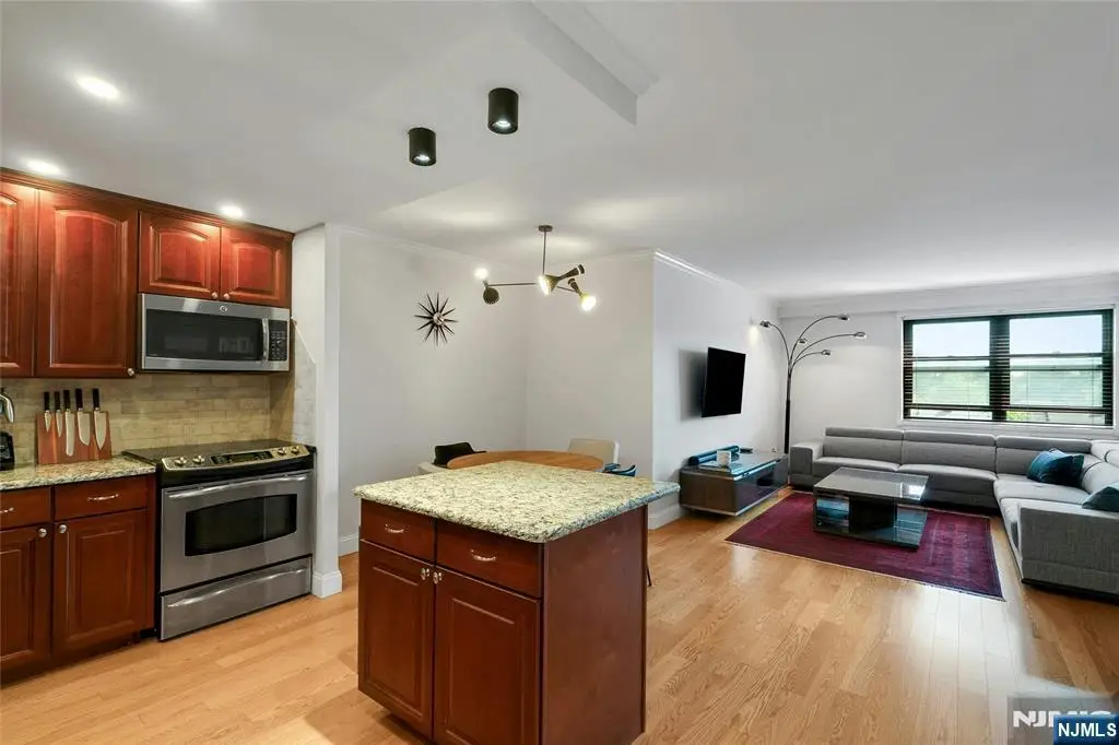 7855 Boulevard East 5K, North Bergen, NJ 07047 - #1