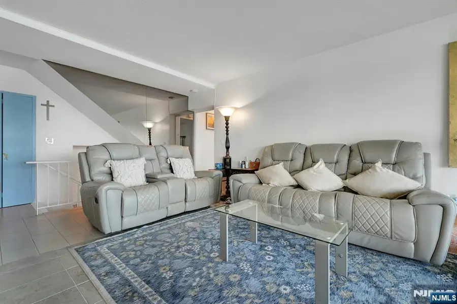 4 Horizon 805, Fort Lee, NJ 07024 - #2