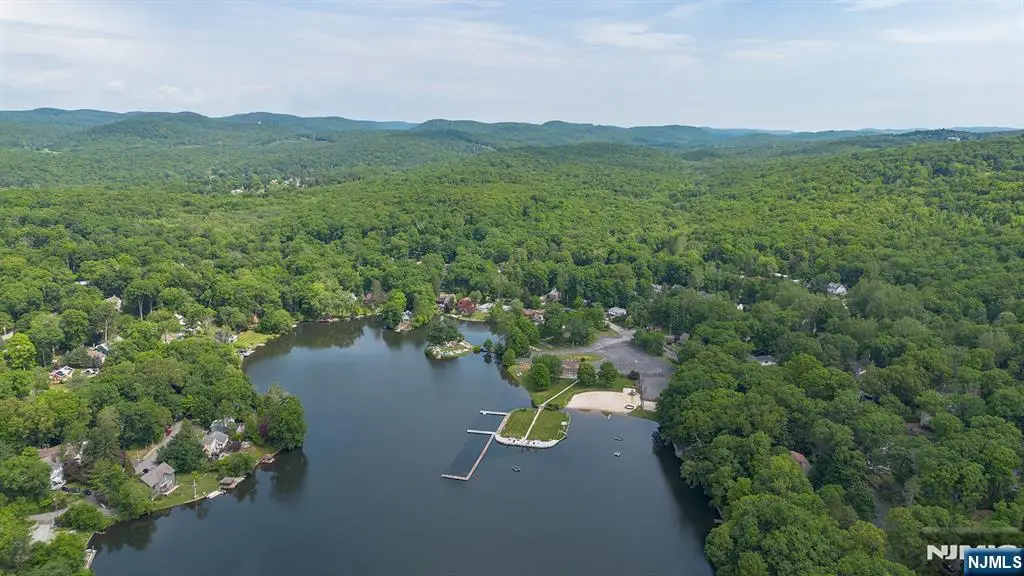 39 Old Road, Ringwood, NJ 07456 - #1