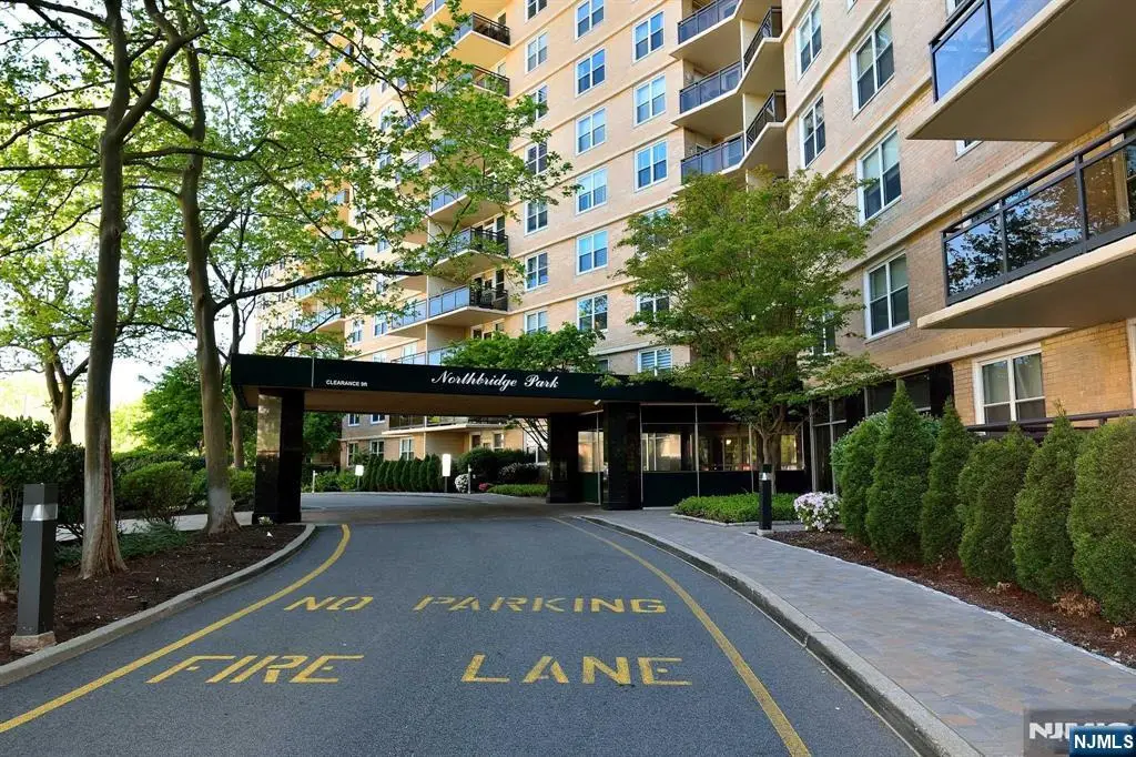 2200 N Central Road 5-W, Fort Lee, NJ 07024 - #1