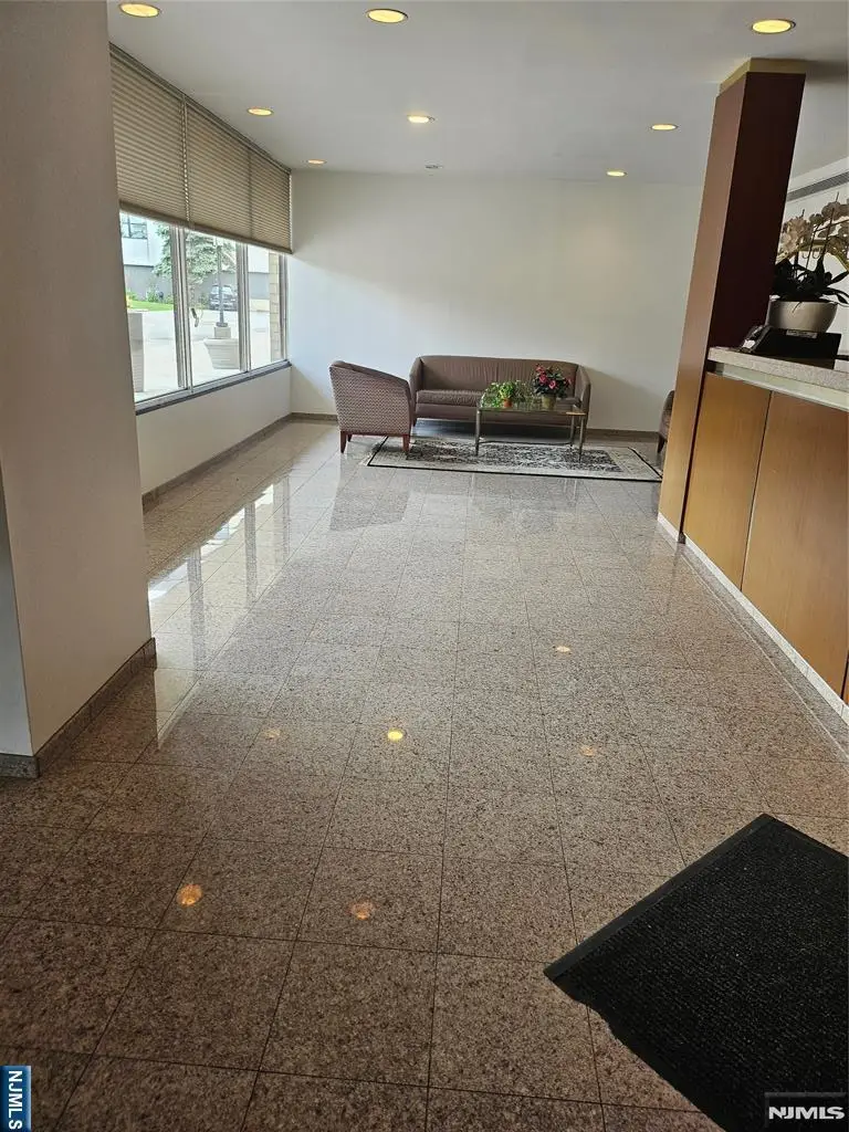 2185 Lemoine 3D, Fort Lee, NJ 07024 - #3