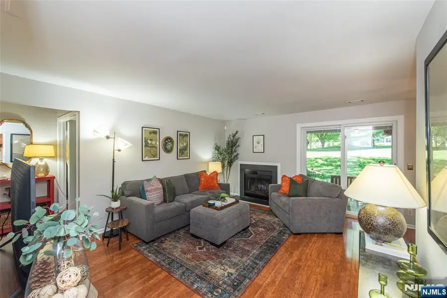 31 Sage Court, Bedminster, NJ 07921 - #3