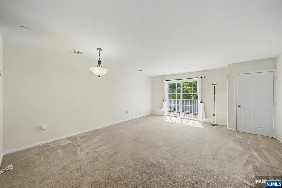 58 Kinderkamack Road 22, Emerson, NJ 07630 - #2