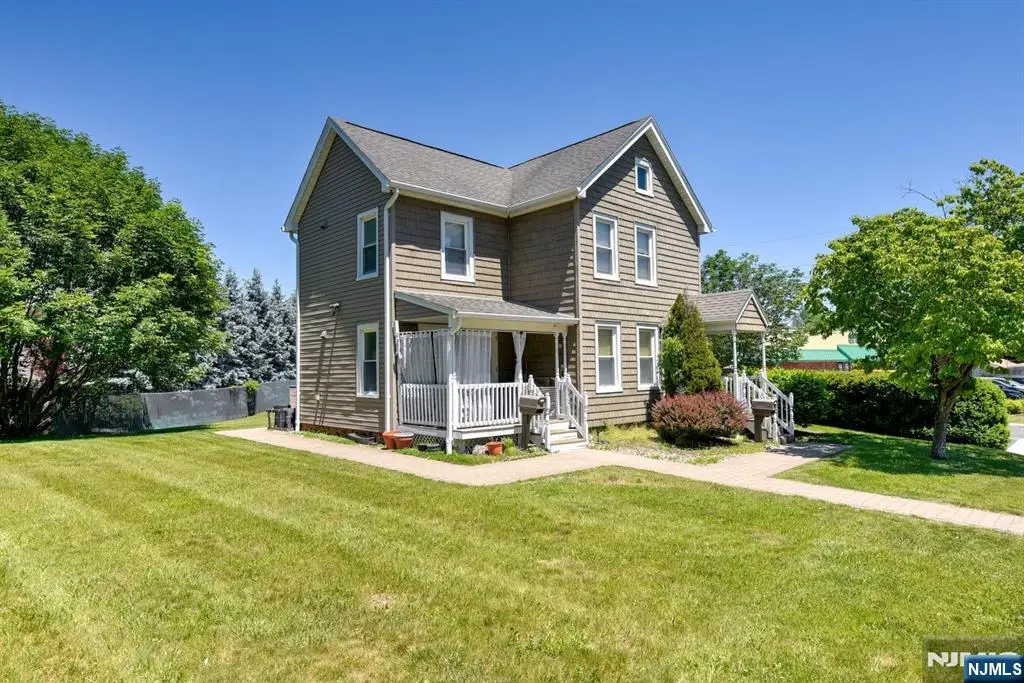 138 Hamburg Turnpike, Bloomingdale, NJ 07403 - #1