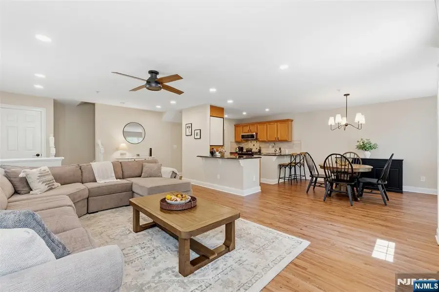 28 Mountainside Drive, Pompton Lakes, NJ 07442 - #3