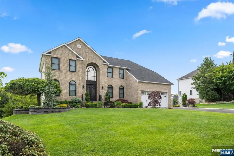 6 Christinalynn Drive, Monroe, NJ 08831 - #3