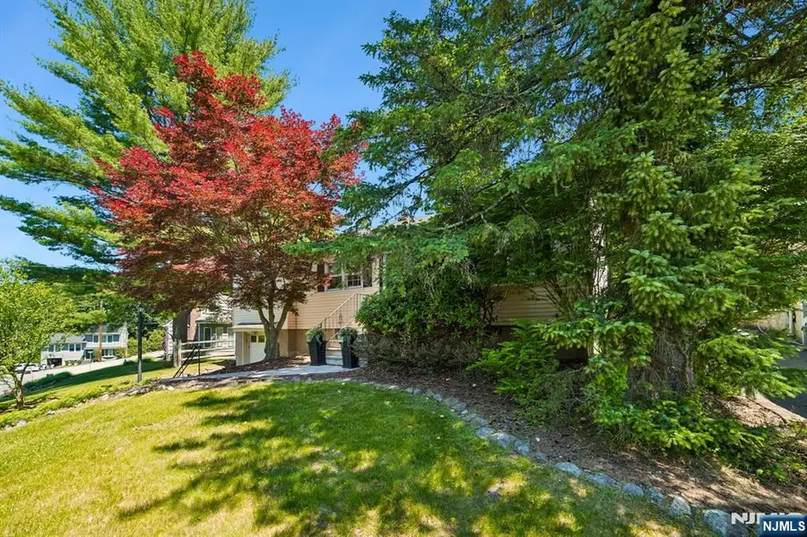74 Minnehaha, Oakland, NJ 07436 - #3