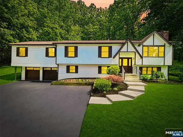 76 Statesville Quarry Road, Lafayette, NJ 07848