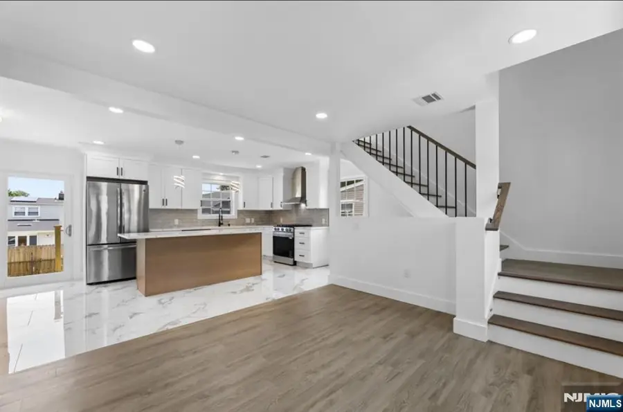 8 Annette Terrace, Lodi, NJ 07544 - #2