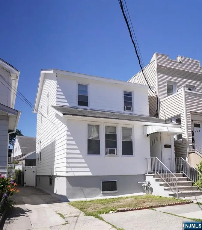 222 Riverview Place, Cliffside Park, NJ 07010 - #2