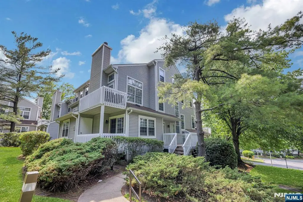 7 Eagles Notch Drive 4, Englewood, NJ 07631 - #1