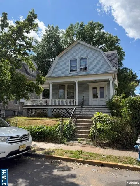 53 Chapman Place, Irvington, NJ 07111 - #1