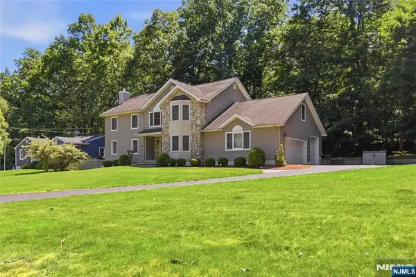 913 High Mountain Road, North Haledon, NJ 07508