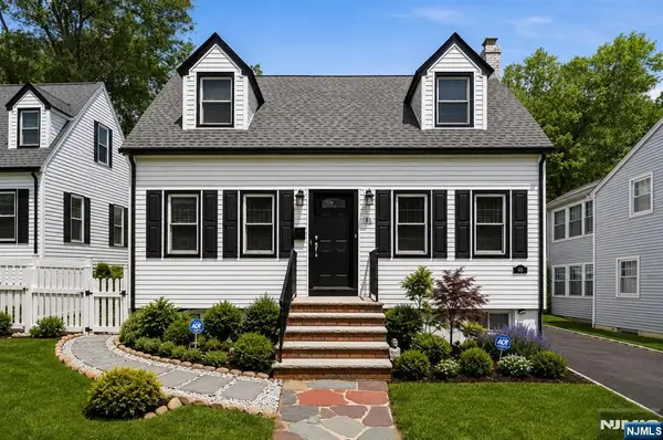 48 W Cedar Street, Livingston, NJ 07039