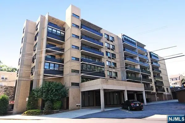 555 Gorge Road 3B, Cliffside Park, NJ 07010