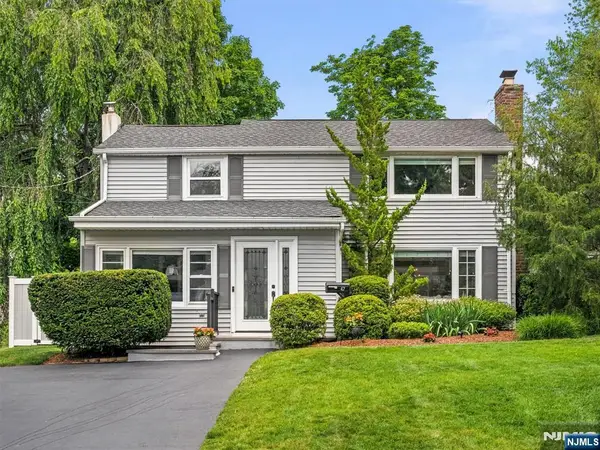 47 W Saddle River Road, Waldwick, NJ 07463
