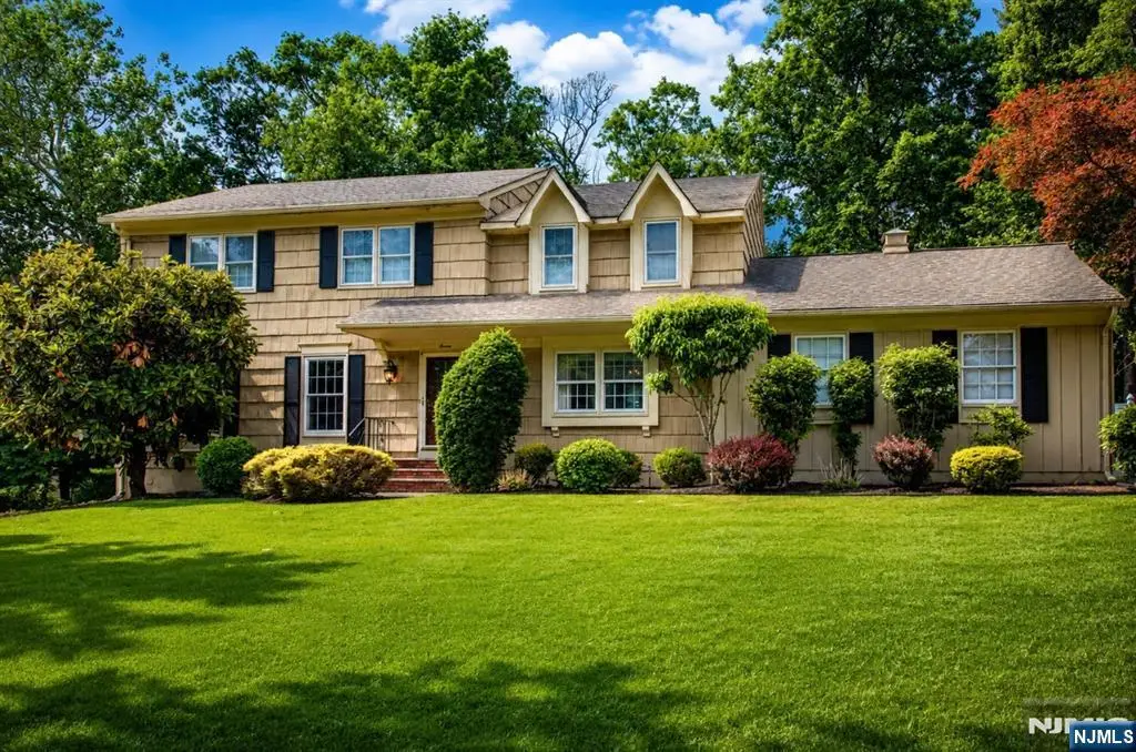 7 Natalie, Caldwell, NJ 07006 - #1