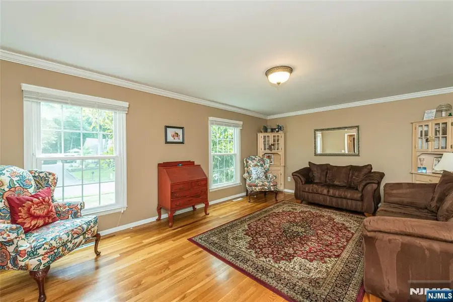 7 Natalie, Caldwell, NJ 07006 - #2