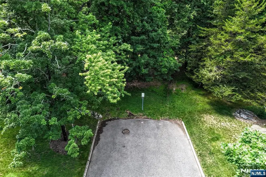 10 Monroe Drive, Mahwah, NJ 07430 - #2