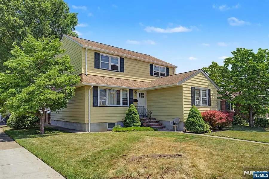 21 Lexington Avenue, Wallington, NJ 07057 - #2