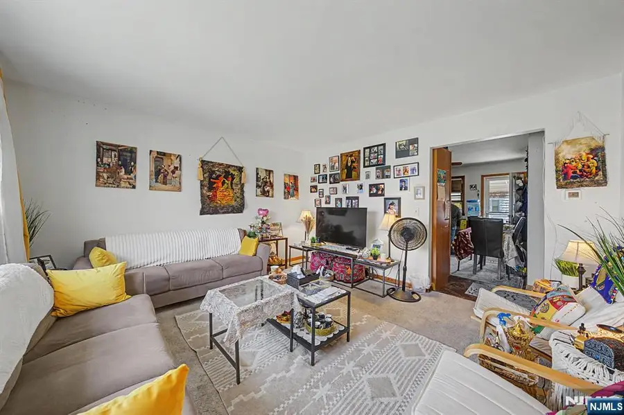 21 Lexington Avenue, Wallington, NJ 07057 - #3