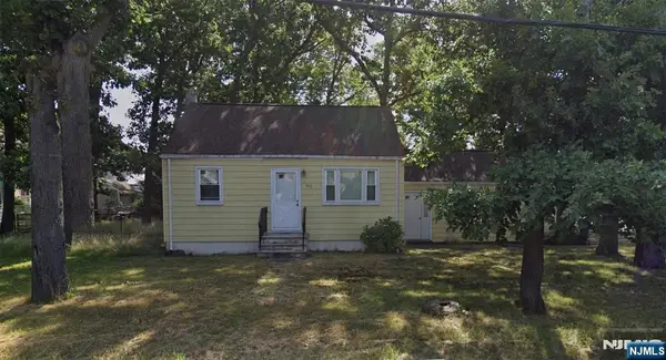 906 Englishtown Road, Old Bridge, NJ 08857