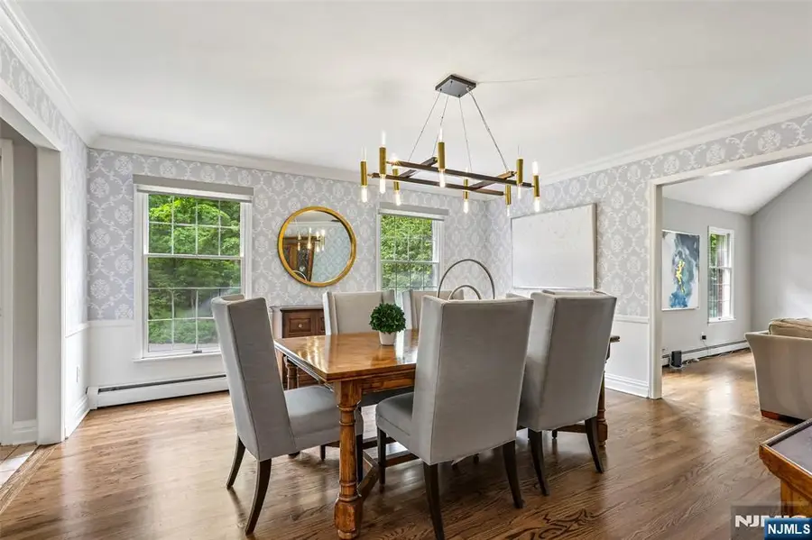 10 Wood Hollow Trail, Upper Saddle River, NJ 07458 - #3