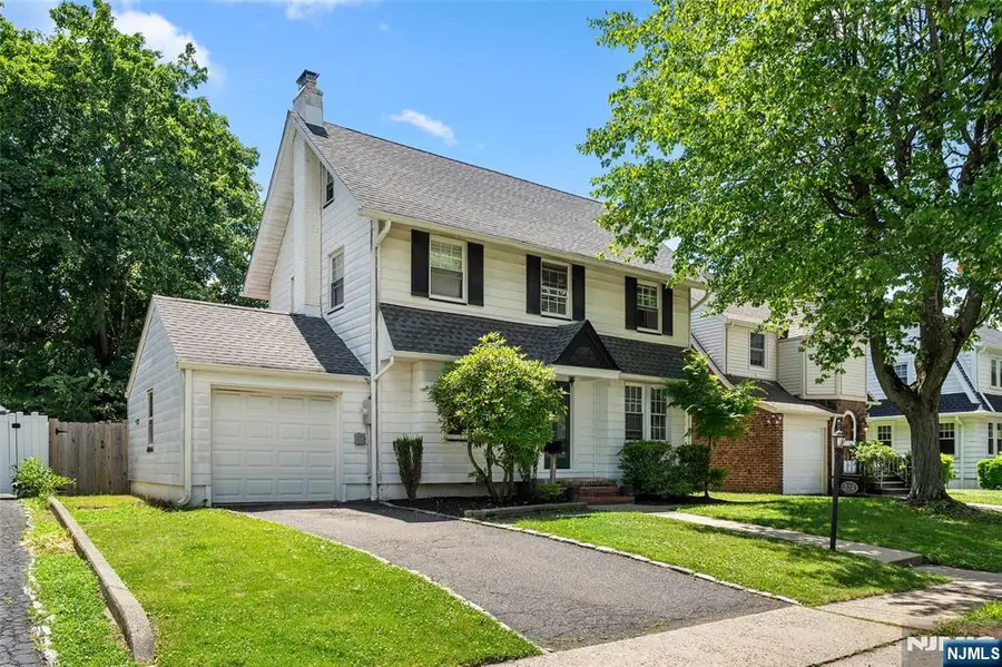 224 Van Orden Avenue, Leonia, NJ 07605 - #2