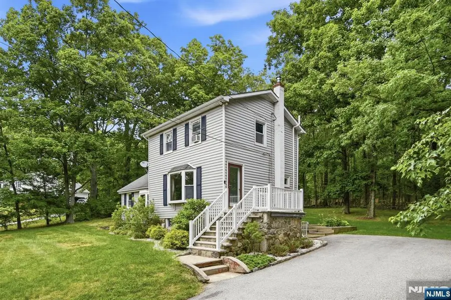 312 Lakeview Drive, Newton, NJ 07860 - #2