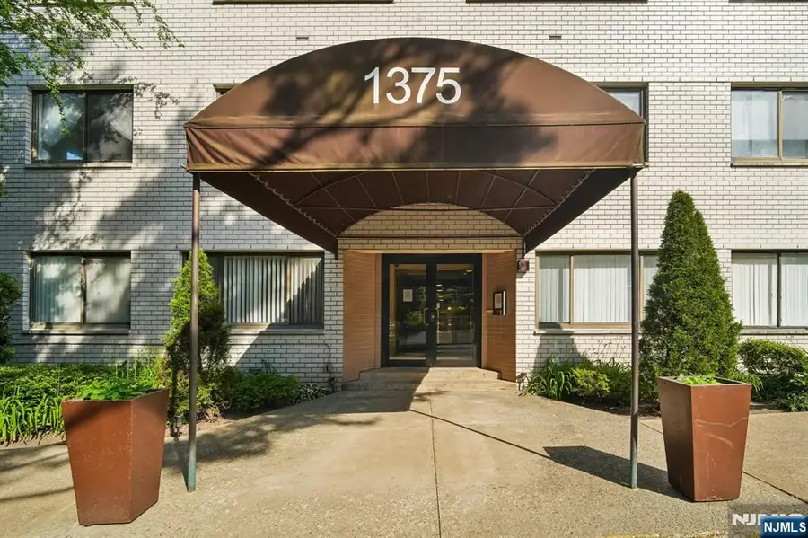1375 River Road 1A, Edgewater, NJ 07020 - #2