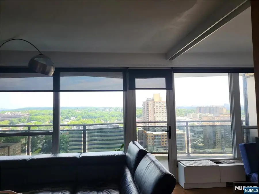 2077 Center 21G, Fort Lee, NJ 07024 - #3