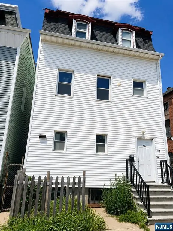 90 Pennsylvania Avenue, Newark, NJ 07114