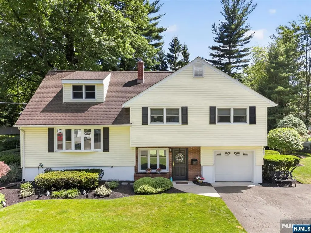 13 Gritman Court, Westwood, NJ 07675 - #1