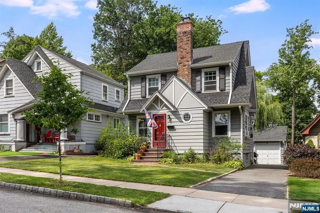 17 Madison Street, Glen Ridge, NJ 07028 - #1