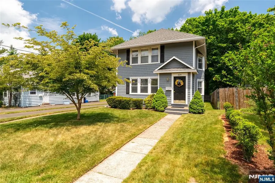 423 Closter Dock Road, Closter, NJ 07624 - #2
