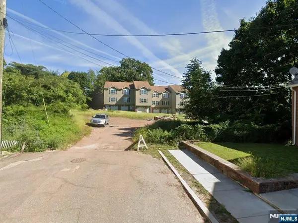 68 Newton Place C0015, Irvington, NJ 07111