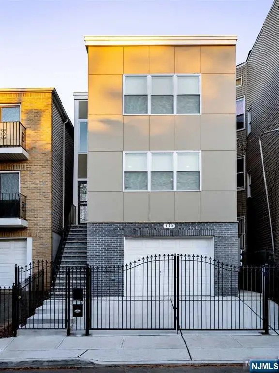 470 S 16th Street, Newark, NJ 07103 - #1