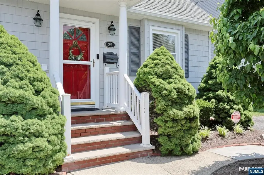29 Margaret Court, Dumont, NJ 07628 - #3