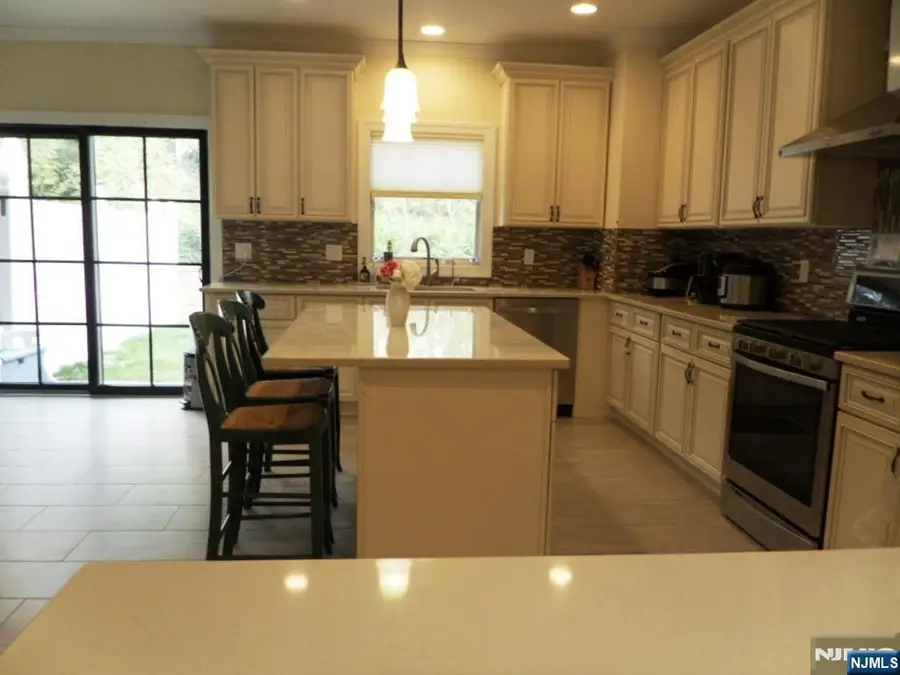 1006 Morningside Lane, Fort Lee, NJ 07024 - #2